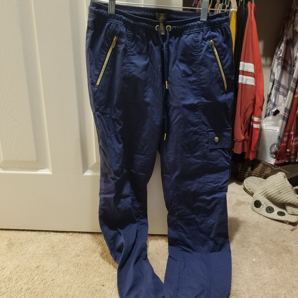 Jaanuu scrubs
